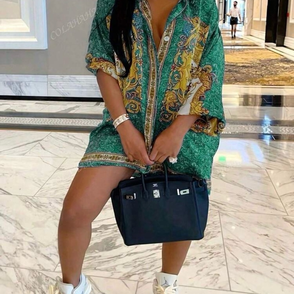 Elegant Green Baroque Print Women's Top